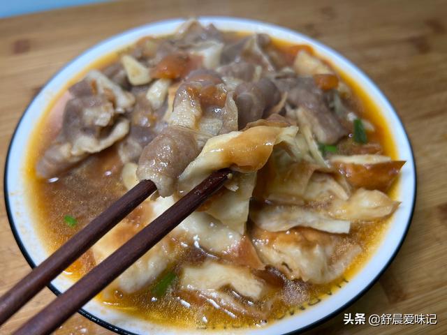 家常烩饼的做法，烩饼家常简单做法（饼块咸香入味不软烂）