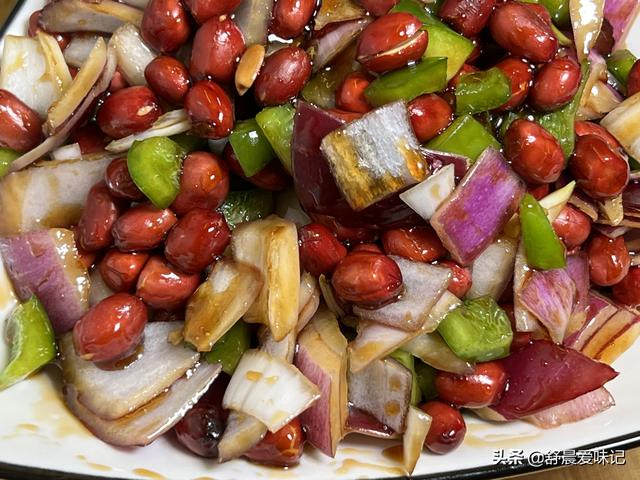 老醋花生米的做法，糖醋花生米怎么做（老醋花生米这样做）