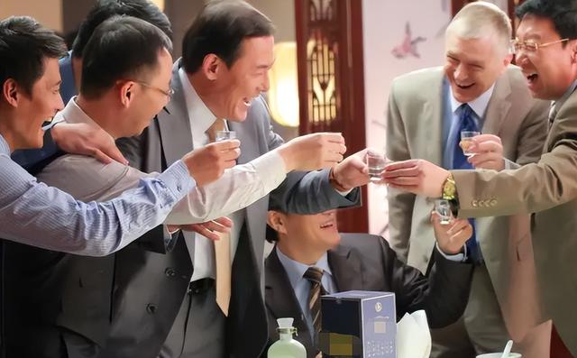 两家亲家聚餐开场白，两家吃定亲饭开场白（说什么开场白能显得大方得体）