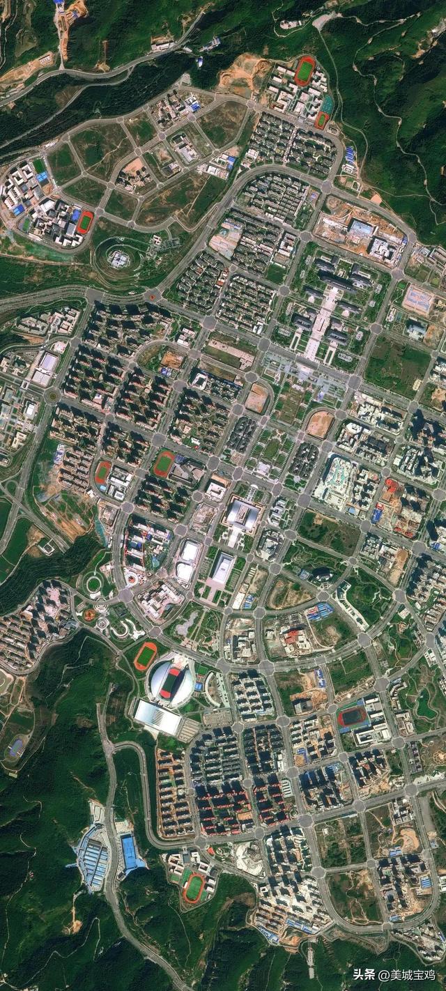 宝鸡蟠龙新区暂缓发展，震撼的延安新区建设神速令人惊叹
