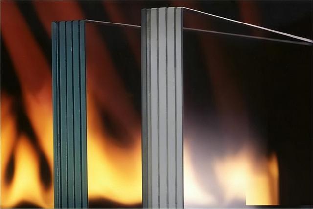 甲级防火窗的品牌，防火窗甲级和乙级的区别（防火玻璃有哪些好品牌）