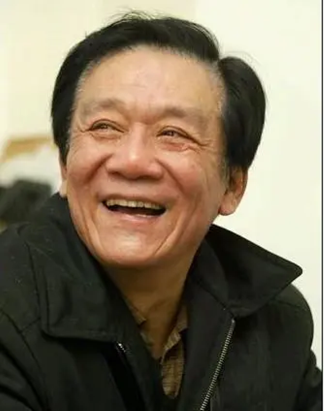姜昆郭德纲冰释前嫌？一改往日口风认可德云社，10年恩怨两清了？