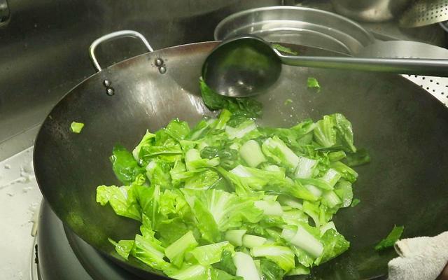菠菜和什么菜搭配是最佳，菠菜十种最佳吃法（把全家老小钙都补足了）