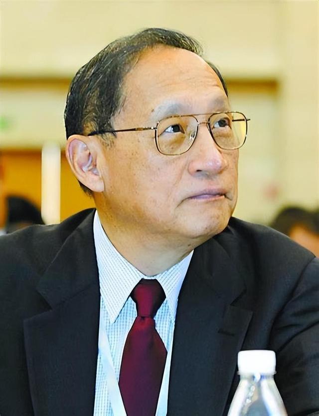 富士康各董事长，长子是富士康董事长