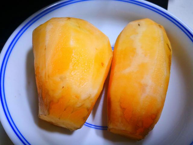 雪莲果的作用与功效，雪莲果的功效与作用百度百科（补水防燥营养高）
