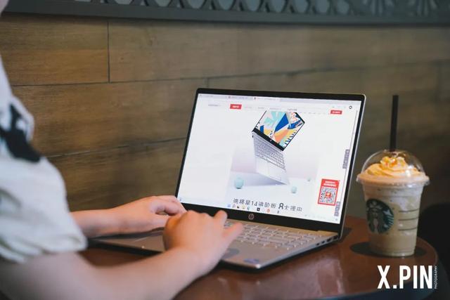 hp笔记本开机闪屏，电脑开机一直闪屏怎么办（可能会改变你对轻薄本的偏见）