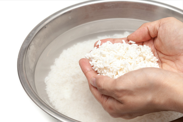 地上瓷砖清洗小妙招，地砖清洁的小技巧（学会了受益十几年）