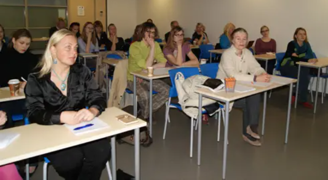 苏联解体成几个国家，前苏联解体后分成了哪几个国家（苏联解体后的15个国家）