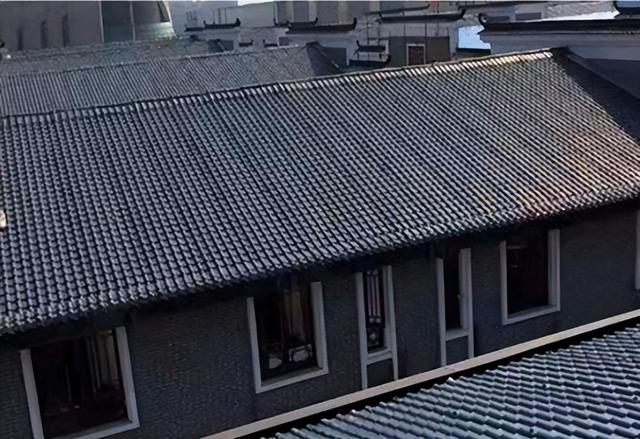 树脂瓦一般寿命多长，树脂瓦寿命多少年（农村曾经风靡一时的树脂瓦）