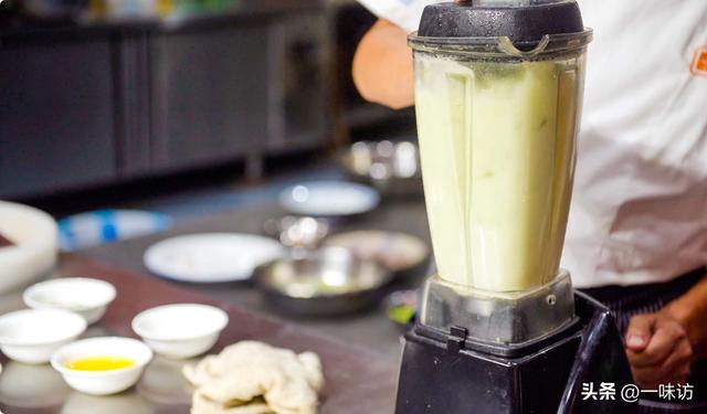 蒸鱼的做法.教你如何蒸鱼视频，蒸鱼的做法.教你如何蒸鱼（餐厅里的清蒸鱼为啥那么好吃）