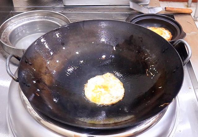鸡蛋炒什么好吃，鸡蛋和什么菜炒比较好吃（鸡蛋和这6道菜天生是一对）