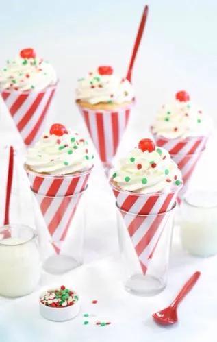 小清新好看的冰淇淋图片大全 夏天就是要来一支冰激凌吃的啊,小清新冰淇淋背景图(冰激凌壁纸:夏日炎炎) 小清新好看的冰淇淋图片大全 夏天就是要来一支冰激凌吃的啊,小清新冰淇淋背景图(冰激凌壁纸:夏日炎炎)