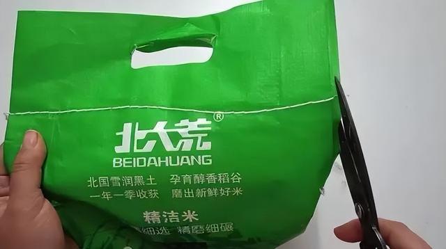 冲牙器怎么正确使用，被无数人吐槽的7个“反人性设计”