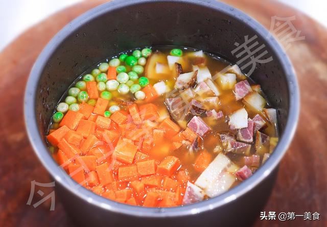 闷饭的家常做法，闷饭的家常做法窍门（只用一个电饭锅）