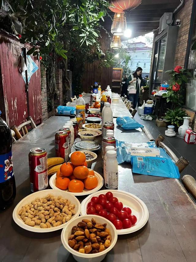 团建活动是什么意思，团建是什么意思（吃喝玩乐之后）