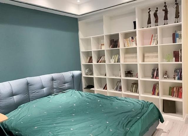 卧室灯多少瓦合适，卧室灯一般多少瓦（卧室里的7个地方“穷装”更好用）