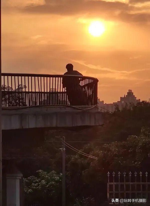 ins黑色系列意境背景图，ins高级质感背景图黑色（糟糕的背景是如何毁掉一张人像摄影作品的）