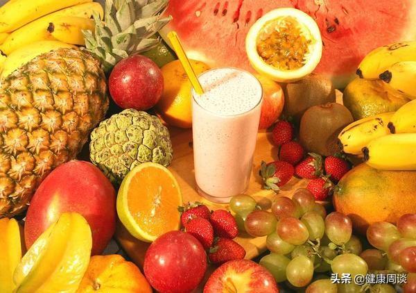 口腔溃疡吃什么好的快，口腔溃疡吃什么好得快（注意饮食的同时还需远离两物）