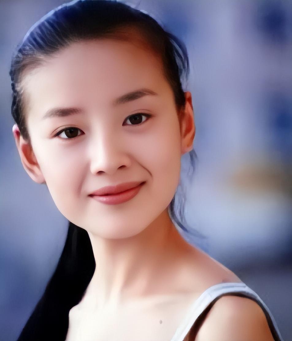 董洁大连的房子多少钱(忘拉窗帘) - 价格百科