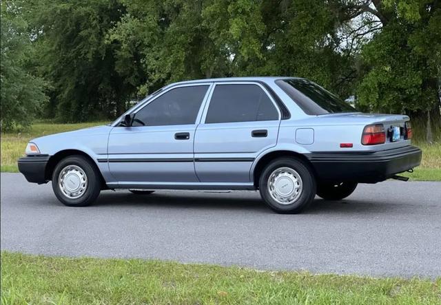 花冠和卡罗拉的区别，花冠和卡罗拉的区别卡罗拉的耗油量（1987年产美规丰田花冠分享）