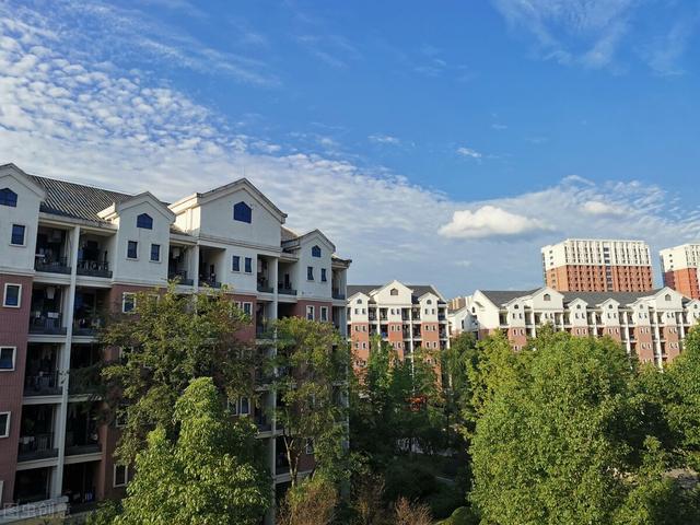 广州大学华软软件学院，广州大学华软软件学院是几本大学（这4所“民办三本高校”）