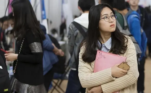 文科好还是理科好，上高中了选文科好还是选理科好（别等毕业之后再懊悔）