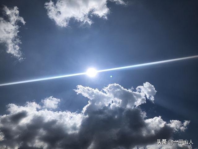 八月十五短信祝福语，八月十五日祝福语（老人说：今年是“晚秋分）