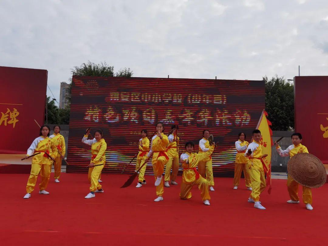 厦门市内厝中学(厦门市内厝中学校徽)