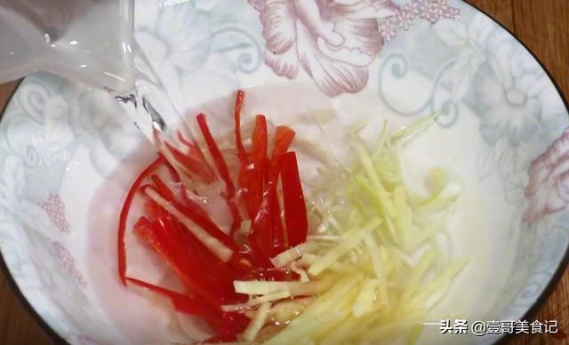 清蒸白力鱼的做法，这才是清蒸鱼的正确做法