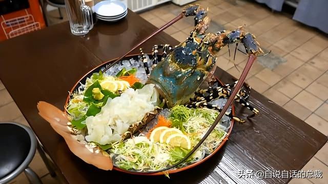 小龙虾属于海鲜类吗，小龙虾是海鲜吗（龙虾：从小龙虾到大花龙）