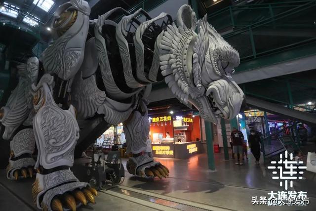 大连目前最有活力的商圈，今年以来大连游客数量快速回升