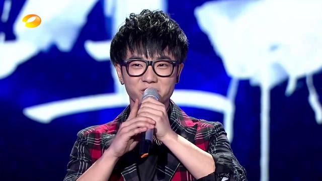 张碧晨，就这样被华晨宇渣了又渣，不知夜深人静时她可曾后悔过？