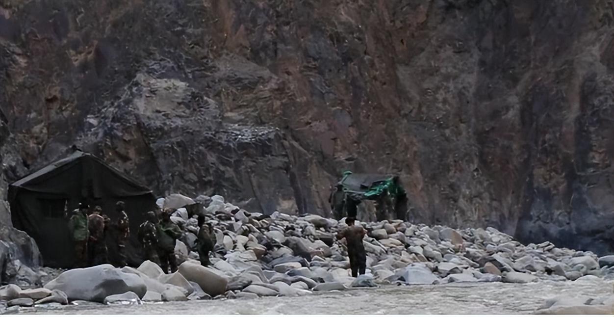 抱头鼠窜(中印加勒万河谷冲突) - 火句子