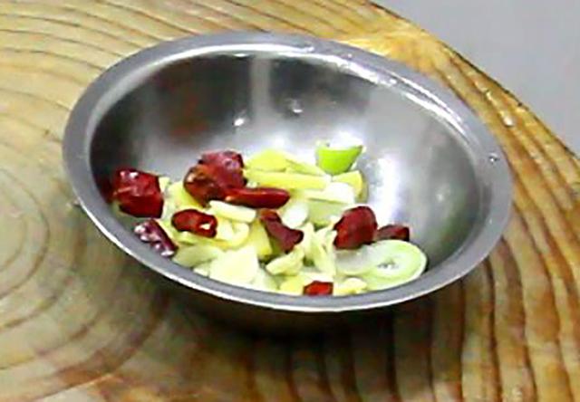 蘑菇怎么做好吃，香菇怎么做好吃视频（分享5种不同做法）