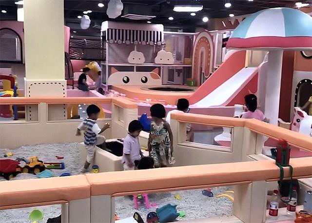 滑滑梯价格室内，滑滑梯价格（对于儿童室内外游乐设备之一的滑梯价格了解多少）