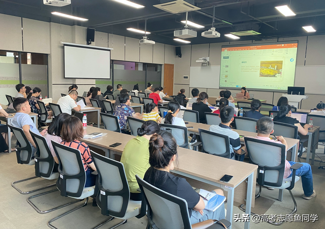 2019年俄语专业就业前景，俄语毕业生现状分析（热度最高的8类语种）