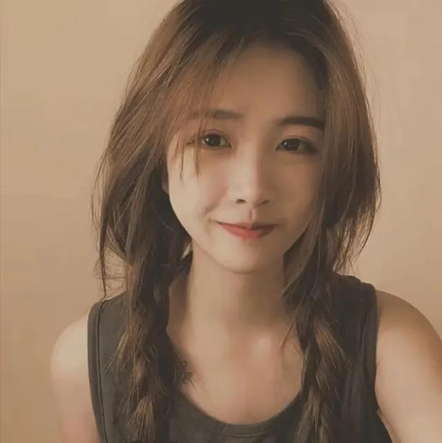 高清真人女头，微信头像，高清真人女头（惊艳好友的真人女头）