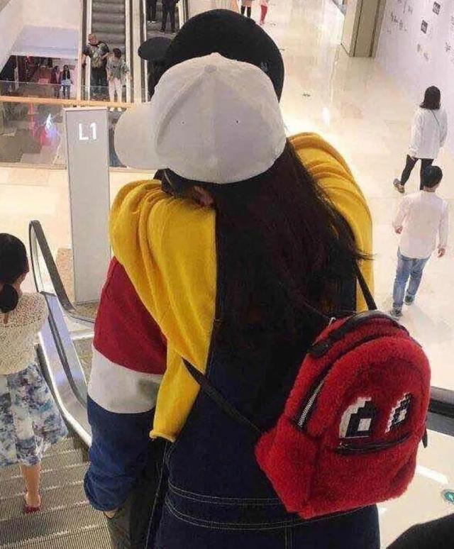 李兰迪男朋友是谁，李兰迪小到大没变（张新成李兰迪同游泰国）