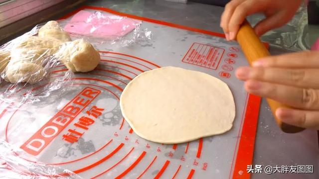 普通面粉可以做哪些小吃，面粉能做什么小吃（一碗面粉加一杯牛奶）