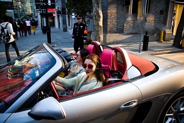 沈梦辰杜海涛疑删微博啥情况，沈梦辰为嫁富豪苦等九年