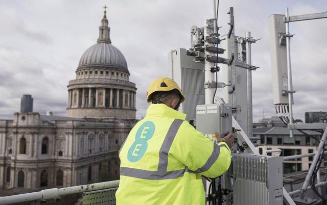 频谱到底是啥，在5G网络建设上连摔“跟头”