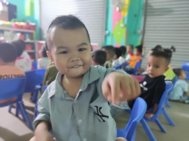 学生上课捣乱，不认真听讲怎么办，学生上课捣乱（用这几招可以让他安静下来）