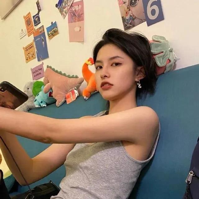 影子女头，微信头像，影子女头（头像/影子向玫瑰献忱）