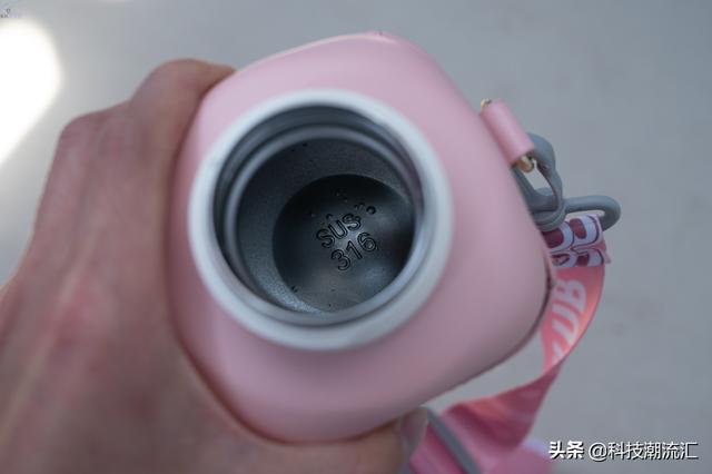 什么儿童水杯最好，如何挑选儿童水杯（康巴赫儿童保温杯上手）