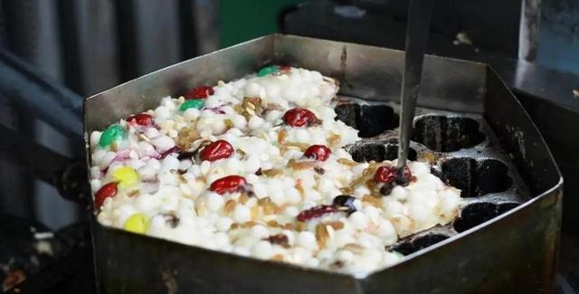 南京最有名最美味的小吃，南京小吃车哪里有卖的（南京最有名气的8种小吃）