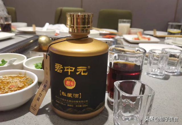 啤酒度数一般多少度，啤酒多少度（一瓶啤酒相当于多少白酒）