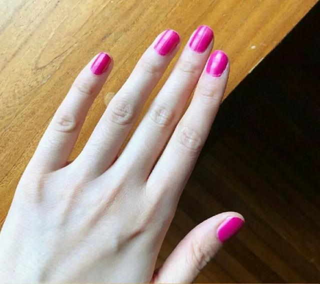 芭比美甲步骤，芭比美甲怎么卸掉（美甲♥芭比粉美甲）