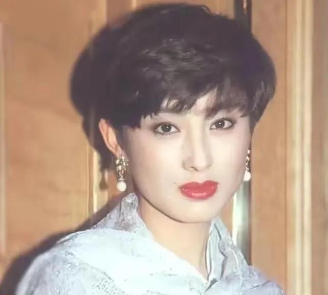 魅力超凡的短发女星有哪些，超级短发女明星（港圈“一眼万年”的短发美女）