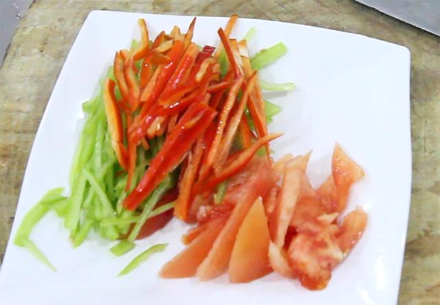立秋吃什么传统食物，立秋吃什么传统食（老人说“立秋吃4宝）
