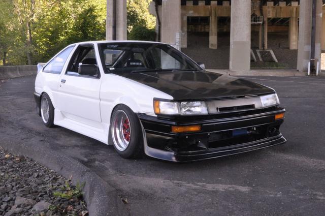 ae86是什么车，拓海开的ae86是什么车（丰田花冠AE86介绍）